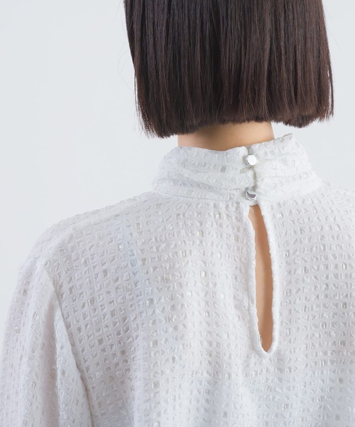 PICCIN(ピッチン)の「ラメフィルムサッカーハイネックブラウス(シャツ/ブラウス・レディース・ネイビー/オフホワイト・M)」の22枚目の写真
