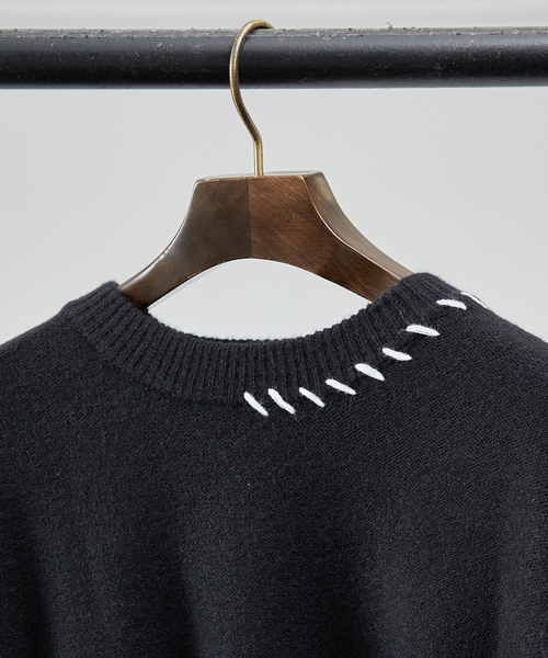 AH ABAHOUSE(エーエイチアバハウス)の「【AH ABAHOUSE】ハンドステッチ プルオーバー ニット(ニット/セーター・メンズ・ホワイト/グリーン/ブラック/グレイッシュベージュ/グレイッシュブルー/パープル・48/46)」の18枚目の写真