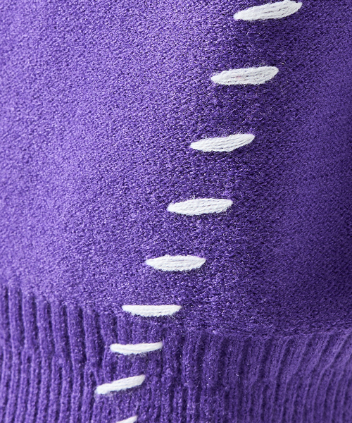 AH ABAHOUSE(エーエイチアバハウス)の「【AH ABAHOUSE】ハンドステッチ プルオーバー ニット(ニット/セーター・メンズ・ホワイト/グリーン/ブラック/グレイッシュベージュ/グレイッシュブルー/パープル・48/46)」の8枚目の写真