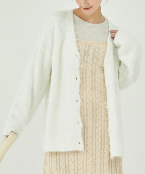 ANAP(アナップ)の「ウール混モヘアタッチVネックカーディガン(カーディガン/ボレロ・レディース・オフホワイト/グレー/スミクロ・FREE)」の1枚目の写真