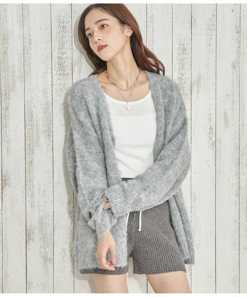 ANAP(アナップ)の「ウール混モヘアタッチVネックカーディガン(カーディガン/ボレロ・レディース・オフホワイト/グレー/スミクロ・FREE)」の20枚目の写真