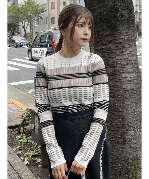 MURUA（ムルーア）の「マルチパターンニットTOPS（ニット/セーター・レディース・ブラック/ブルー/ホワイト・FREE）」の15枚目の写真