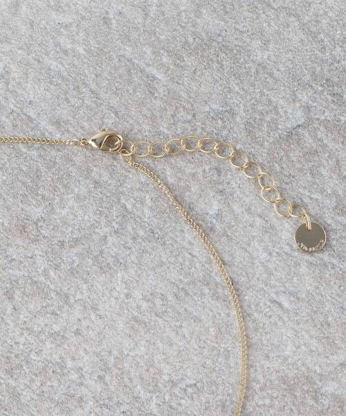 OPAQUE.CLIP（オペークドットクリップ）の「◆カラーアクリル×メタルパーツネックレス（ネックレス・レディース・ブラウン系/オフホワイト/オレンジ・00）」の6枚目の写真