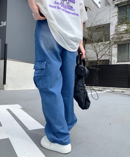 SHEPP(シープ)の「デニムバルーンシルエット ワイドカーゴパンツ(カーゴパンツ・メンズ・ブラック/ブルー・M/L/XL)」の12枚目の写真
