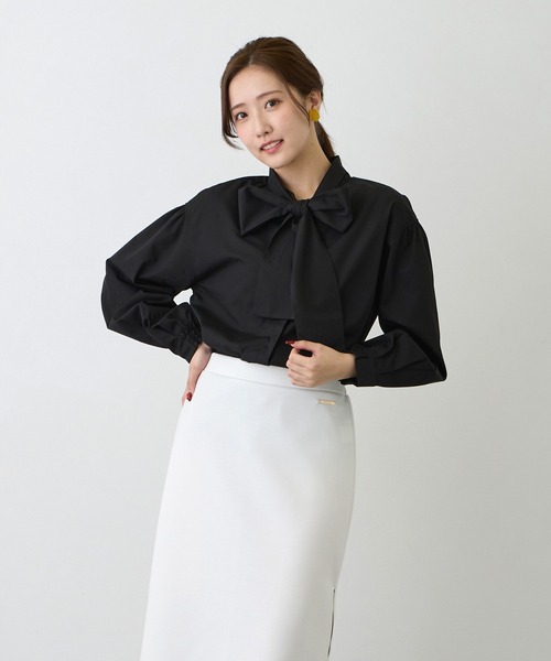 NICOLE white（ニコルホワイト）の「前後２ＷＡＹボウタイブラウス（シャツ/ブラウス・レディース・ブラック/オフホワイト/グリーン・FREE）」の2枚目の写真
