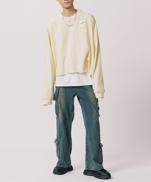 Theater code(シアターコード)の「Damaged Cropped Logo Sweatshirt /ダメージ クロップド ロゴ スウェット(スウェット・メンズ・ダークグレー/クリーム/ネイビー/ライトグレー/ブラック・2/3)」の12枚目の写真