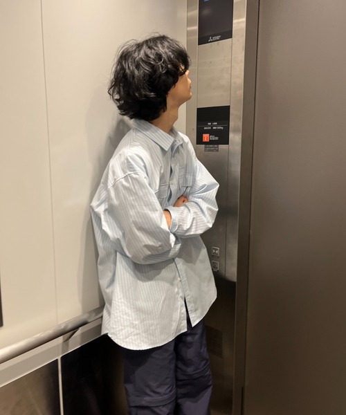 BROKEN BASE(ブロークンベース)の「ダブルポケットストライプシャツ(シャツ/ブラウス・メンズ・オフホワイト/ブルー・LARGE/MEDIUM)」の19枚目の写真