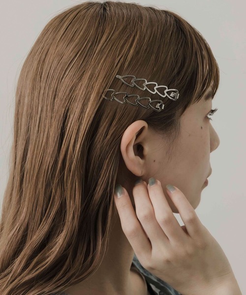 SMELLY(スメリー)の「ミニハート2セットピン(ヘアピン・レディース・シルバー・-)」の5枚目の写真