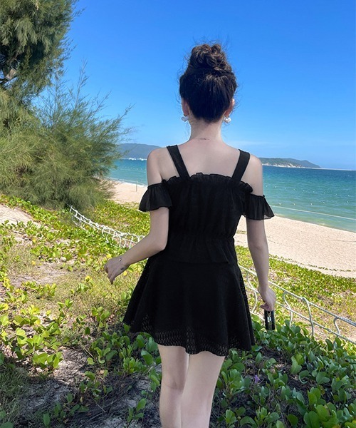 gossip！ロサンゼルス（ゴシップロサンゼルス）の「ハイウエストスカート トップス　 2点セット水着（水着・レディース・オフホワイト/ブラック/グリーン・FREE）」の11枚目の写真