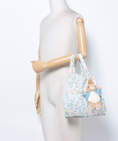 A BAG OF CHIPS(アバッグオブチップス)の「ピーターラビット ぬいぐるみエコバッグ フラワー(エコバッグ/サブバッグ・レディース・マルチ・ONE SIZE)」の9枚目の写真