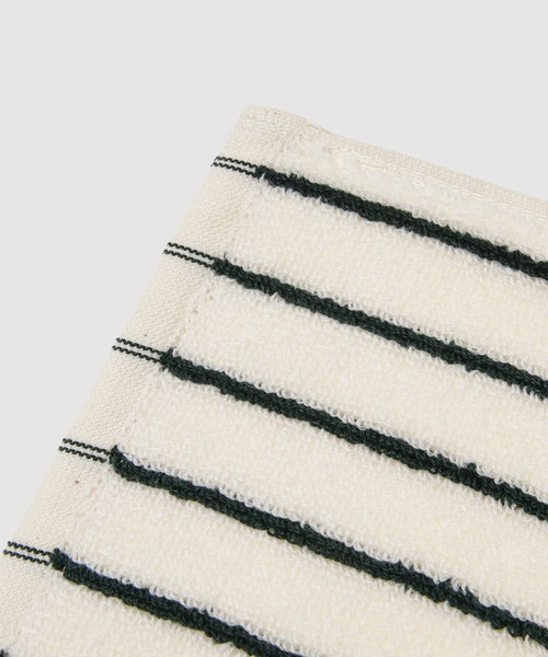 TEKLA(テクラ)の「Terry Towel - Striped - 50x90(ハンカチ/ハンドタオル・レディース・ホワイト系その他/ピンク系その他/ブラック系その他/ブルー系その他2/ブラウン系その他/ブラック系その他2/レッド系その他/ホワイト系その他3/グリーン系その他/ブルー系その他/ホワイト系その他2/その他2/その他1/その他/その他3・FREE)」の16枚目の写真