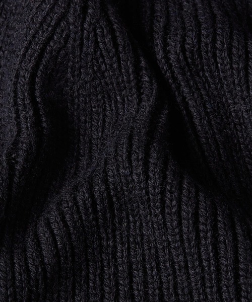 G-STAR(ジースター)の「GEFFO LONG BEANIE/ワンポイントブランドロゴニット帽(ニットキャップ/ビーニー・メンズ・ダークブラック/ブルー・ONE SIZE)」の4枚目の写真