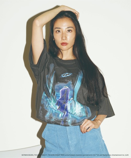 CULTURE SUPPLY(カルチャー サプライ)の「THE DARK KNIGHT BIG PRINT Tシャツ Ⅰ(Tシャツ/カットソー・レディース・スミクロ・FREE)」の3枚目の写真