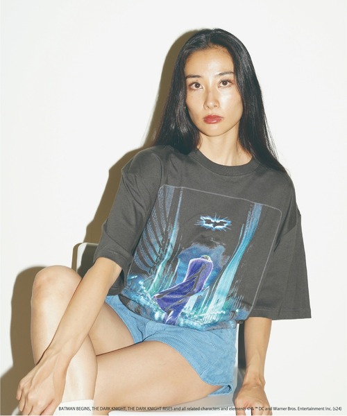 CULTURE SUPPLY(カルチャー サプライ)の「THE DARK KNIGHT BIG PRINT Tシャツ Ⅰ(Tシャツ/カットソー・レディース・スミクロ・FREE)」の5枚目の写真
