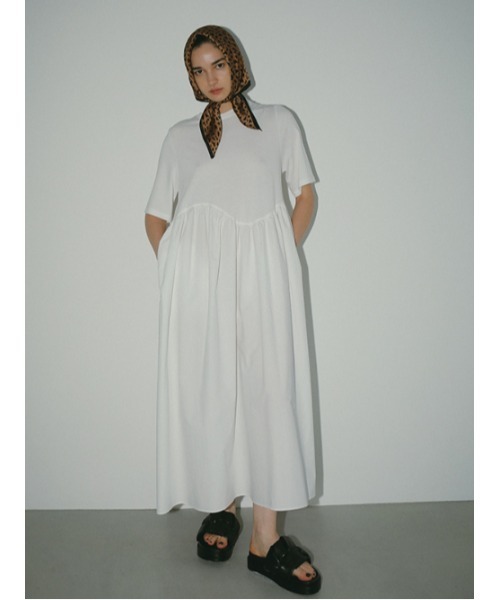 AMAIL（アマイル）の「Rough bulky sandal（サンダル・レディース・ブラック・S/M/L）」の2枚目の写真