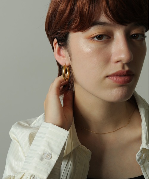 ORLEAN（オルレアン）の「【ORLEAN】メタルフープピアス 30mm（ピアス（両耳用）・レディース・シルバー/ゴールド・フリー）」の7枚目の写真