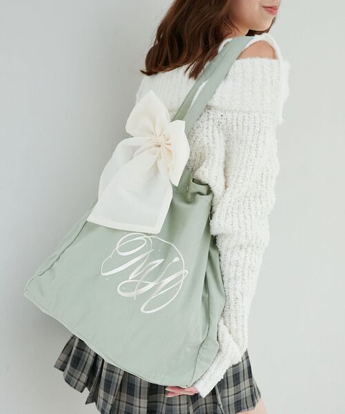 MAJESTIC LEGON（マジェスティックレゴン）の「リボンモチーフセットロゴトートバッグ（トートバッグ・レディース・ピンク/アイボリー/ブラック/ボルドー/ブルー/パープル/イエロー/オレンジ/グリーン・FREE）」の3枚目の写真
