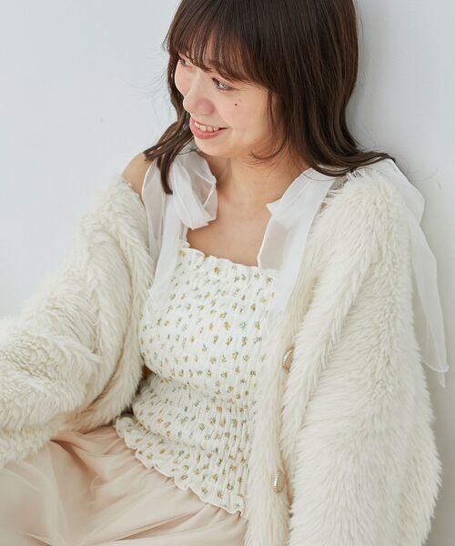 MAJESTIC LEGON(マジェスティックレゴン)の「カップ付肩リボンシャーリングキャミ(キャミソール・レディース・ピンク/ホワイト系その他2/ブルー系その他2/ピンク系その他2/ブルー/イエロー系その他/ライトピンク・MEDIUM)」の4枚目の写真