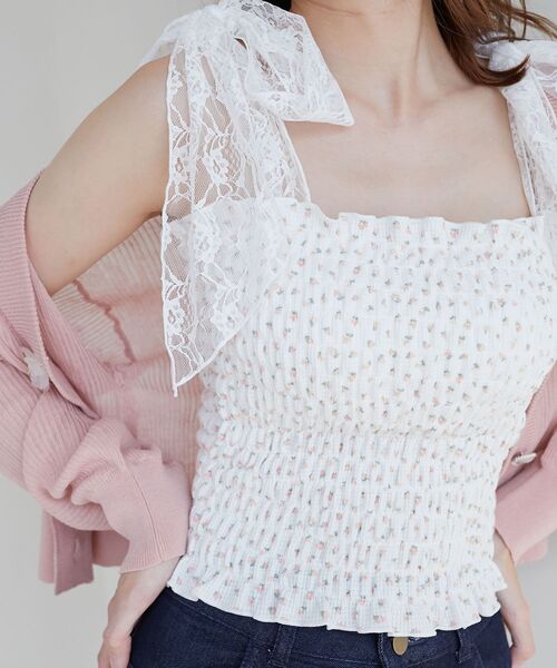 MAJESTIC LEGON(マジェスティックレゴン)の「カップ付肩リボンシャーリングキャミ(キャミソール・レディース・ピンク/ホワイト系その他2/ブルー系その他2/ピンク系その他2/ブルー/イエロー系その他/ライトピンク・MEDIUM)」の5枚目の写真