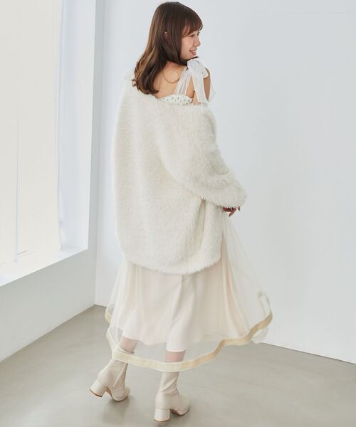 MAJESTIC LEGON(マジェスティックレゴン)の「カップ付肩リボンシャーリングキャミ(キャミソール・レディース・ピンク/ホワイト系その他2/ブルー系その他2/ピンク系その他2/ブルー/イエロー系その他/ライトピンク・MEDIUM)」の8枚目の写真