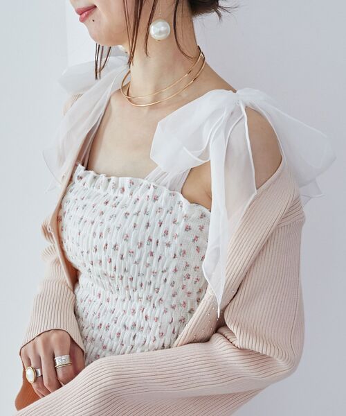 MAJESTIC LEGON(マジェスティックレゴン)の「カップ付肩リボンシャーリングキャミ(キャミソール・レディース・ピンク/ホワイト系その他2/ブルー系その他2/ピンク系その他2/ブルー/イエロー系その他/ライトピンク・MEDIUM)」の18枚目の写真