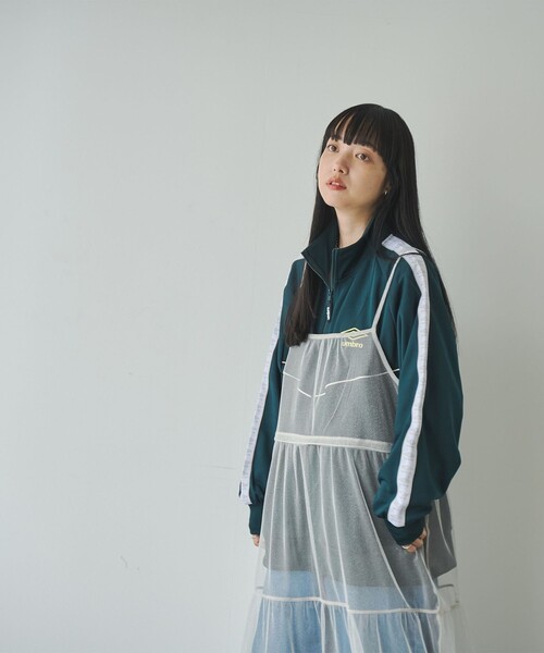 UMBRO(アンブロ)の「UMBRO(アンブロ)別注トラックジャケット(ジャージ・レディース・ブラック/ダークグリーン/ネイビー・FREE)」の8枚目の写真