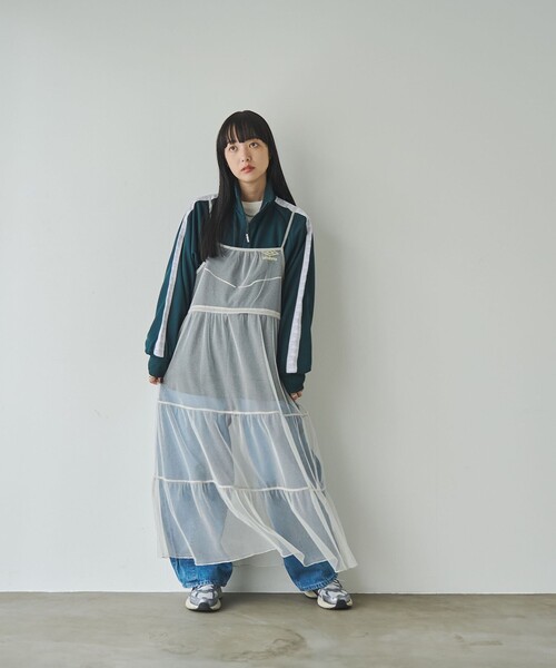 UMBRO(アンブロ)の「UMBRO(アンブロ)別注トラックジャケット(ジャージ・レディース・ブラック/ダークグリーン/ネイビー・FREE)」の14枚目の写真
