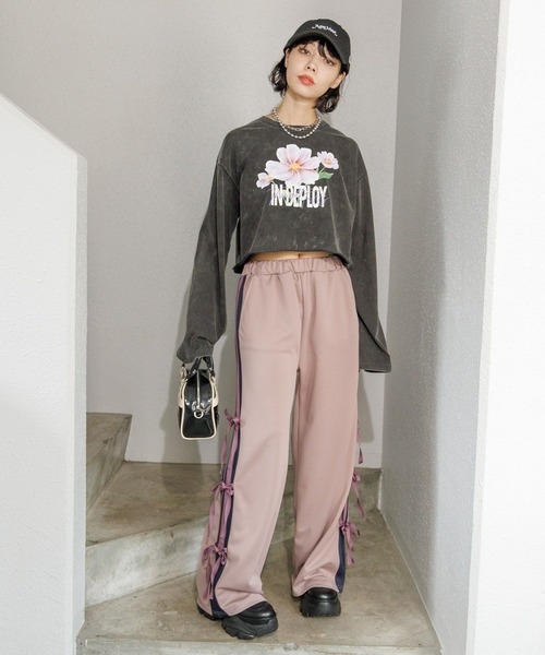 PAGEBOY(ページボーイ)の「フラワーダブルロゴロンT(Tシャツ/カットソー・レディース・オフホワイト/ブラック・FREE)」の11枚目の写真