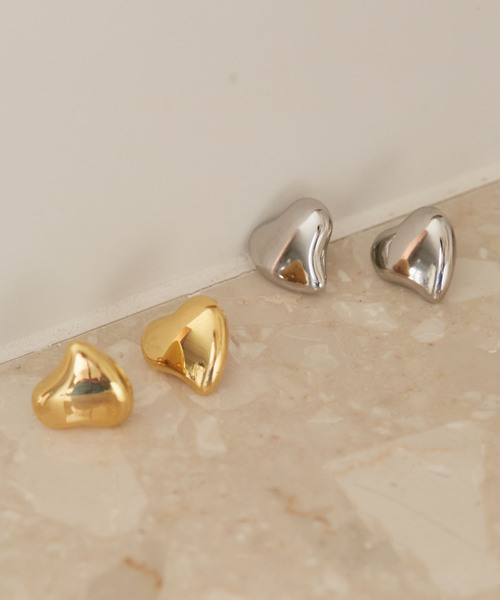 VIS(ビス)の「ハートピアス(ピアス(両耳用)・レディース・シルバー/ゴールド・FREE)」の3枚目の写真