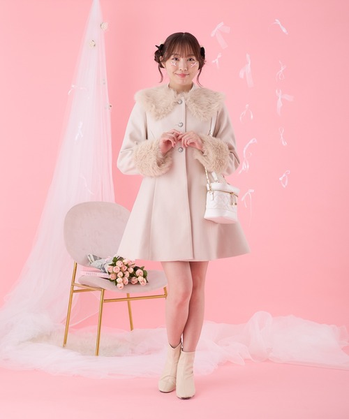 apres jour（アプレジュール）の「フェイクファーカラーコート【ZOZOTOWN限定アイテム】（その他アウター・レディース・アイボリー/ブラック/ブルーグレー/ピンクベージュ/チャコール・フリー/X-LARGE）」の9枚目の写真