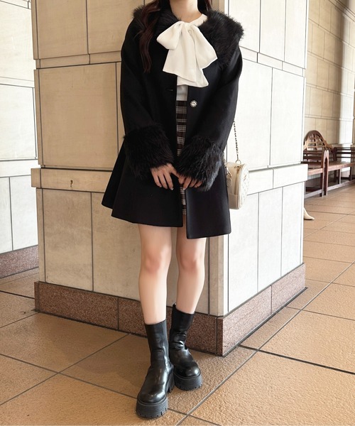 apres jour（アプレジュール）の「フェイクファーカラーコート【ZOZOTOWN限定アイテム】（その他アウター・レディース・アイボリー/ブラック/ブルーグレー/ピンクベージュ/チャコール・フリー/X-LARGE）」の17枚目の写真