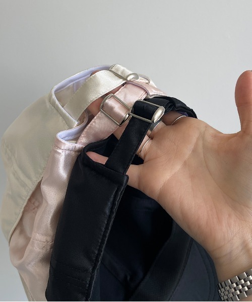 wee9s(ウィークス)の「buddy satin cap / バディサテンキャップ(キャップ・レディース・ブラック/アイボリー/ベビーピンク・FREE)」の5枚目の写真