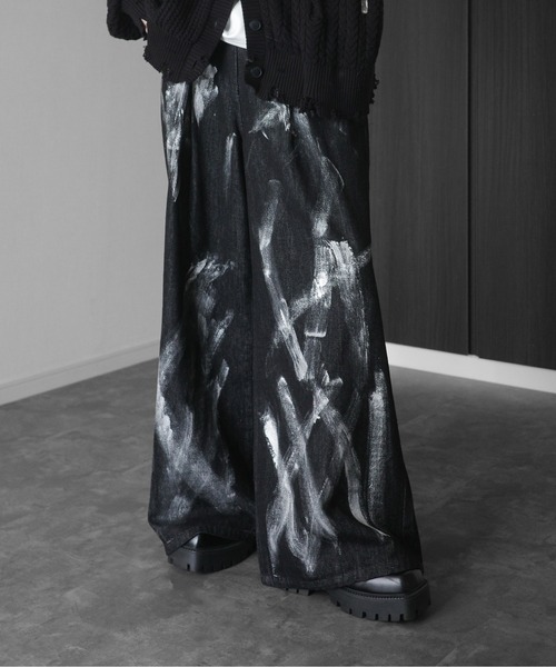 KUUUPY（クーピー）の「Foil Print Wide Denim Pants - 箔プリントワイドデニムパンツ（その他パンツ・メンズ・ブルー/ブラック・LARGE/MEDIUM/SMALL）」の7枚目の写真