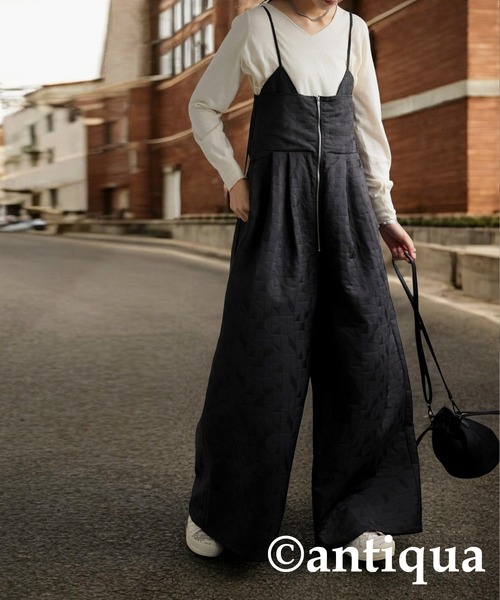 antiqua(アンティカ)の「キルトオールインワン(つなぎ/オールインワン・レディース・カーキ/オフホワイト/ブラック・ONESIZE)」の10枚目の写真