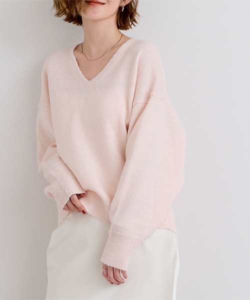 UR'S（ユアーズ）の「ウールブレンドVネックニットプルオーバー