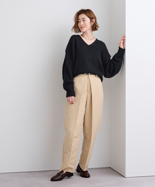 UR'S(ユアーズ)の「ウールブレンドVネックニットプルオーバー(ニット/セーター・レディース・ブラウン/チャコール/ブラック/ホワイト/レッド/ネイビー/ライトピンク・M/L/S)」の17枚目の写真