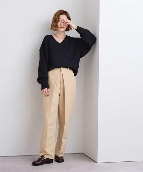 UR'S(ユアーズ)の「ウールブレンドVネックニットプルオーバー(ニット/セーター・レディース・ブラウン/チャコール/ブラック/ホワイト/レッド/ネイビー/ライトピンク・M/L/S)」の19枚目の写真