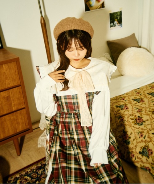 kutir（クティール）の「【クティールとレトロ】レースボウタイフリル襟ブラウス（シャツ/ブラウス・レディース・オフホワイト/グレー/ネイビー/ブラウン・FREE）」の6枚目の写真