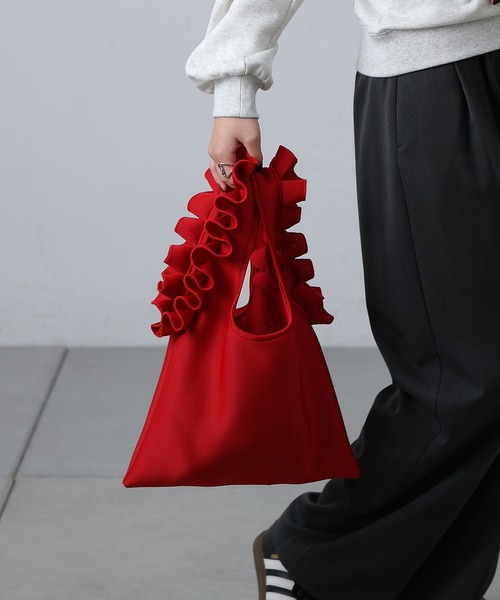 COLONY 2139（コロニートゥーワンスリーナイン）の「ネオプレンフリルバッグ（ハンドバッグ・レディース・レッド/ブラック・FREE）」の6枚目の写真