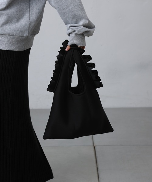 COLONY 2139（コロニートゥーワンスリーナイン）の「ネオプレンフリルバッグ（ハンドバッグ・レディース・レッド/ブラック・FREE）」の12枚目の写真