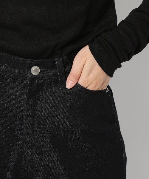 LOWRYS FARM(ローリーズファーム)の「オリカエシラメデニムパンツ 251628(デニムパンツ・レディース・ブラック/ブルー・SMALL/MEDIUM)」の16枚目の写真