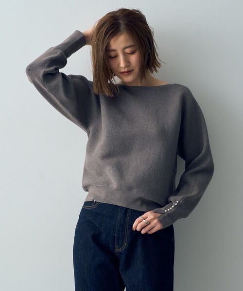 YECCA VECCA(イェッカヴェッカ)の「ドルマンニット(ニット/セーター・レディース・チャコールグレー/イエロー/ブルー/アイボリー・FREE)」の3枚目の写真