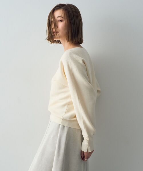 YECCA VECCA(イェッカヴェッカ)の「ドルマンニット(ニット/セーター・レディース・チャコールグレー/イエロー/ブルー/アイボリー・FREE)」の15枚目の写真