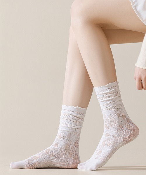 c.u.l（シーユーエル）の「フラワー ストライプ柄 レースソックス 足袋ソックス cula1043（ソックス/靴下・レディース・ブラック/ホワイト/ライトイエロー・FREE）」の5枚目の写真