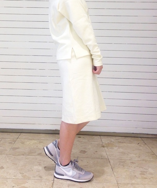 Kastane(カスタネ)の「テレコSK(スカート・レディース・ネイビー/グレー/キャメル/オフホワイト・FREE)」の1枚目の写真