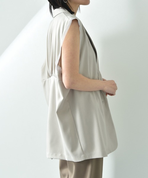 INTERPLANET（インタープラネット）の「麻調合繊デザインジャケット（ベスト・レディース・ブラック/グレー・FREE）」の22枚目の写真