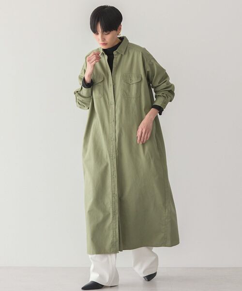 AMERICAN HOLIC（アメリカンホリック）の「Wポケットシャツワンピース（ワンピース・レディース・カーキ/ライトインディゴブルー/ベージュ・M/L）」の22枚目の写真