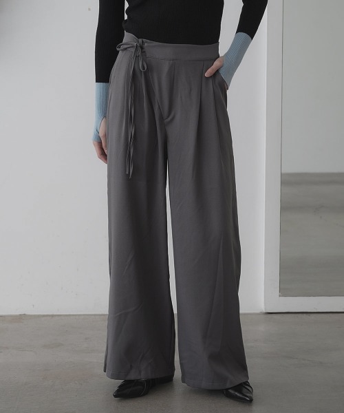 Clum(クルム)の「2tuck wide slacks pants / 2タックワイドスラックスパンツ(スラックス・レディース・ブラック/グレー・SMALL/MEDIUM)」の16枚目の写真
