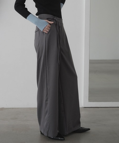 Clum(クルム)の「2tuck wide slacks pants / 2タックワイドスラックスパンツ(スラックス・レディース・ブラック/グレー・SMALL/MEDIUM)」の18枚目の写真