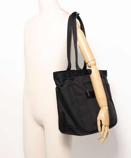 Aer（エアー）の「【Aer / エアー】 City Collection City Tote（トートバッグ・メンズ・ブラック・FREE）」の5枚目の写真